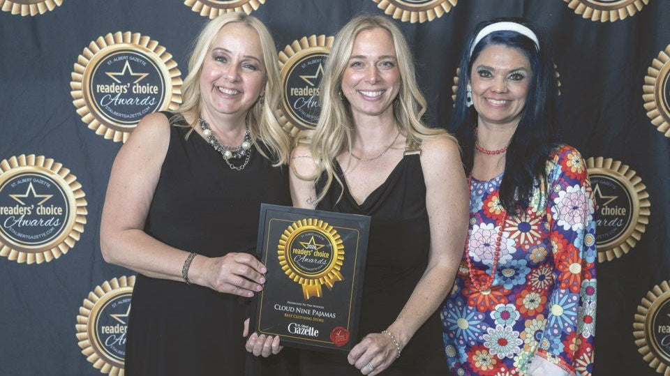 Shawna (Left) and Robyn (Middle) Accept their St. Albert Gazette Reader's Choice Award