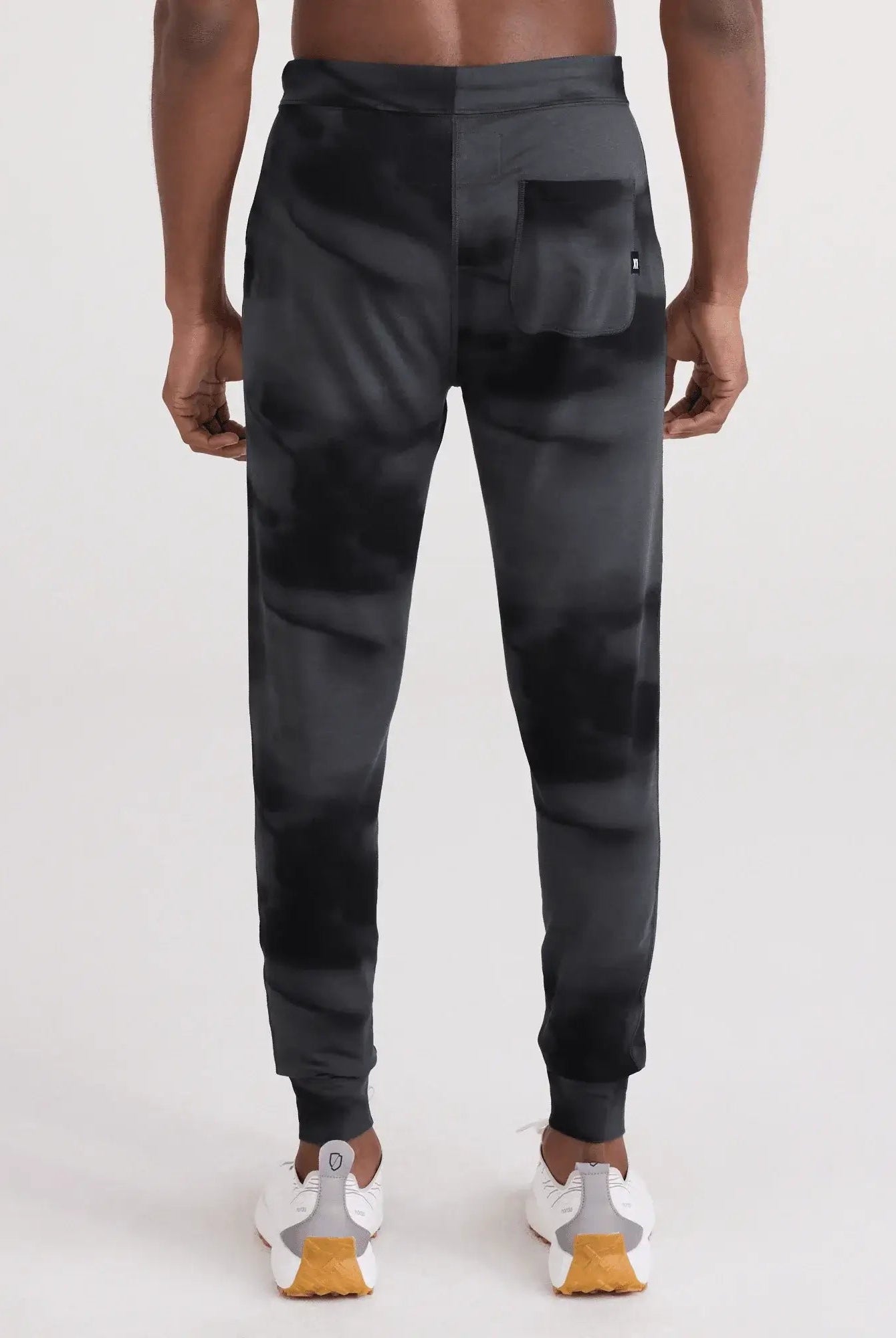 men's 3six five jogger sweatpant in vapour by Saxx