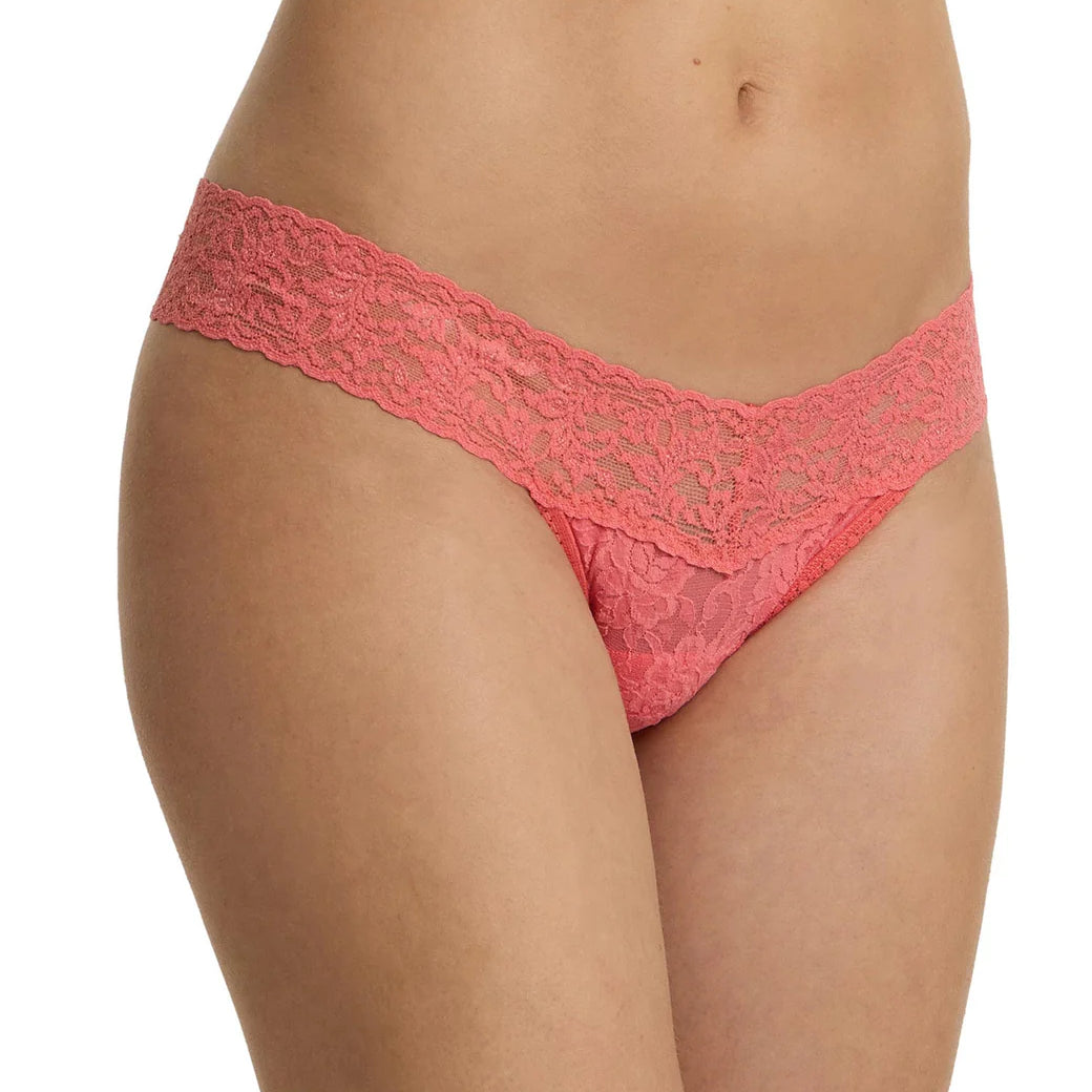 Hanky Panky Low Rise Thong – Wrapped | Signature Lace | One Size Fits Most