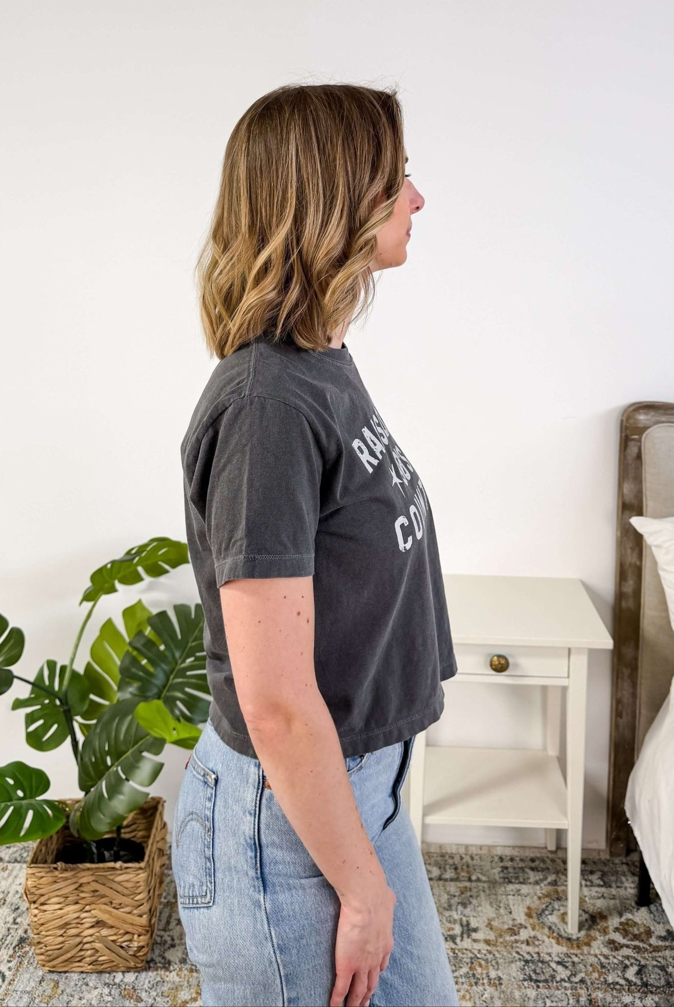 90s Country Crew Fit Cropped Graphic Tee