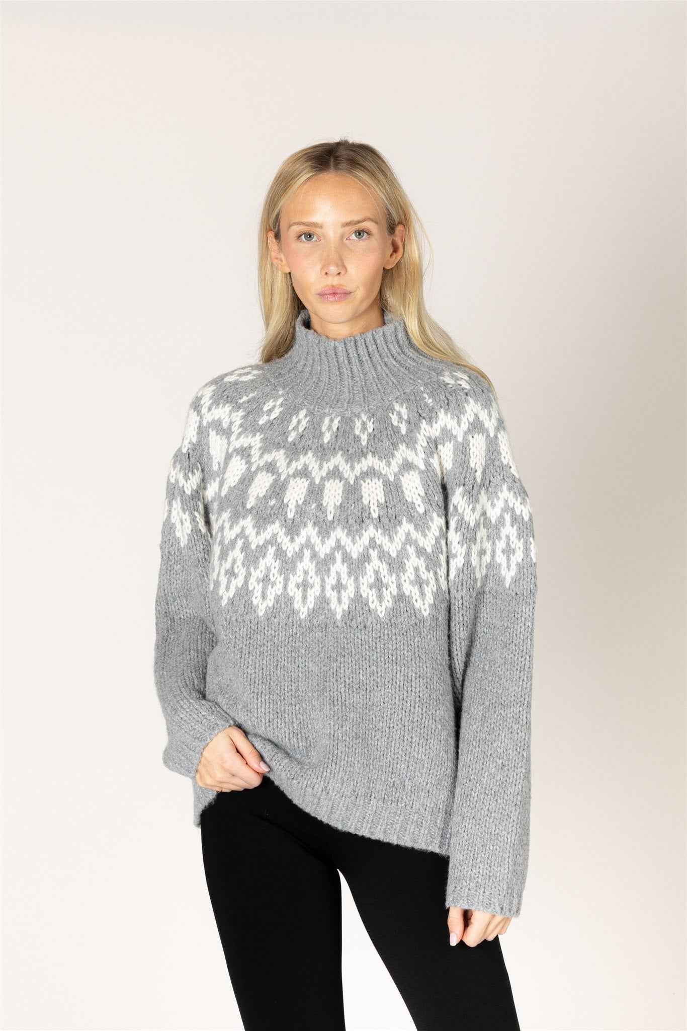 Lyla & Luxe Aggie Women's Fair Isle Mock Neck Pullover Sweater in Cashmere Snow