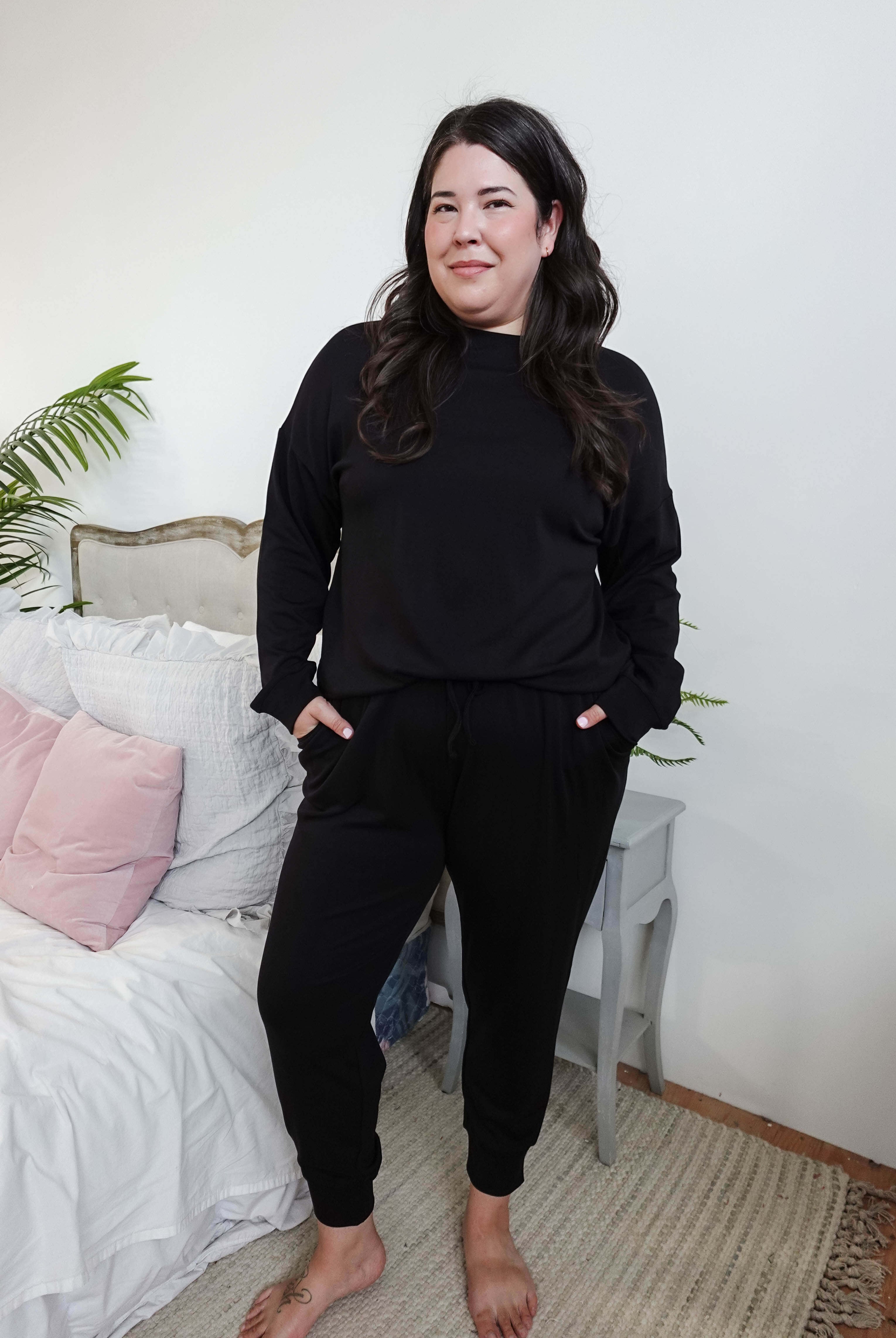 women's black lounge set with long sleeve top and jogger MIRANDA NIC Bamboo Blend