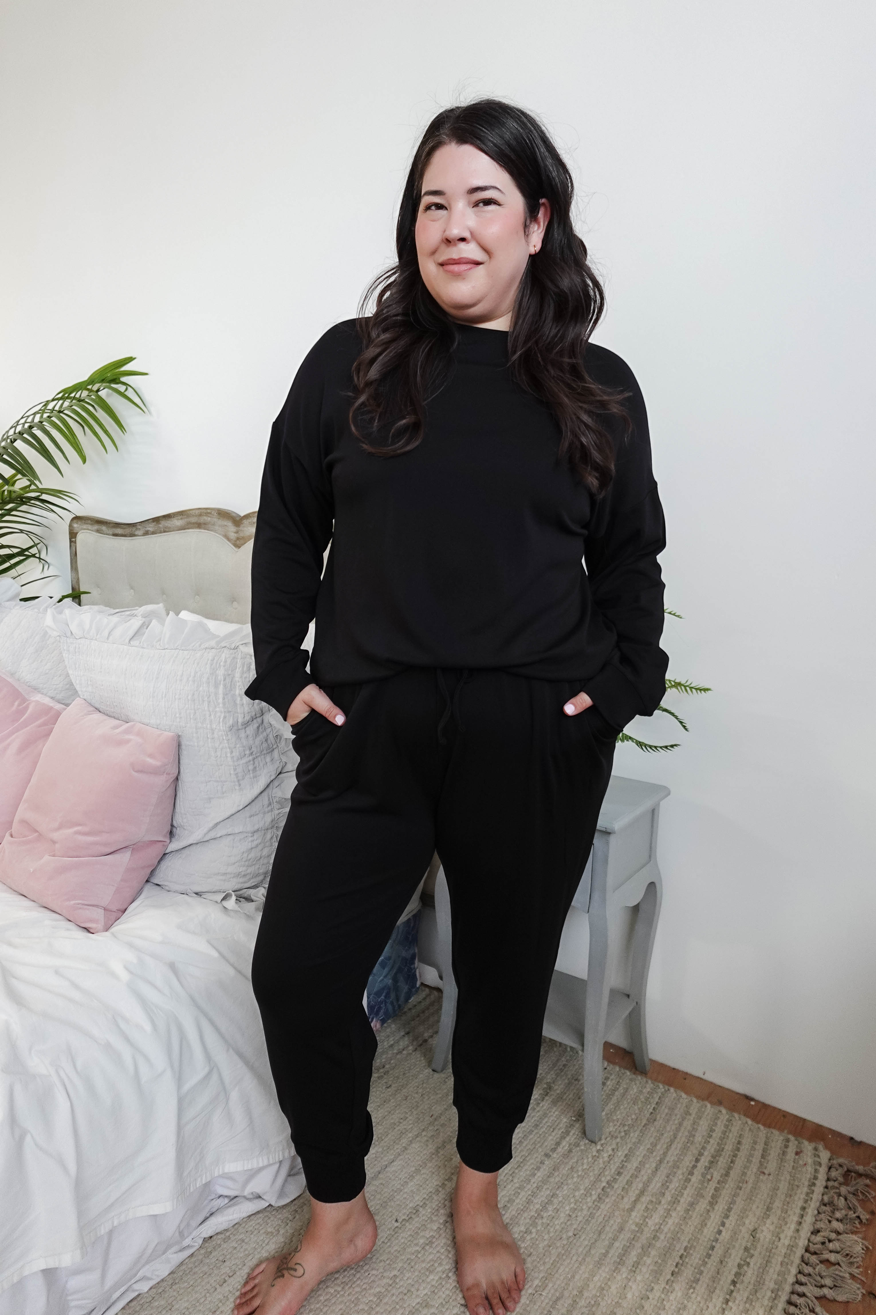 women's black lounge set with long sleeve top and jogger MIRANDA NIC Bamboo Blend