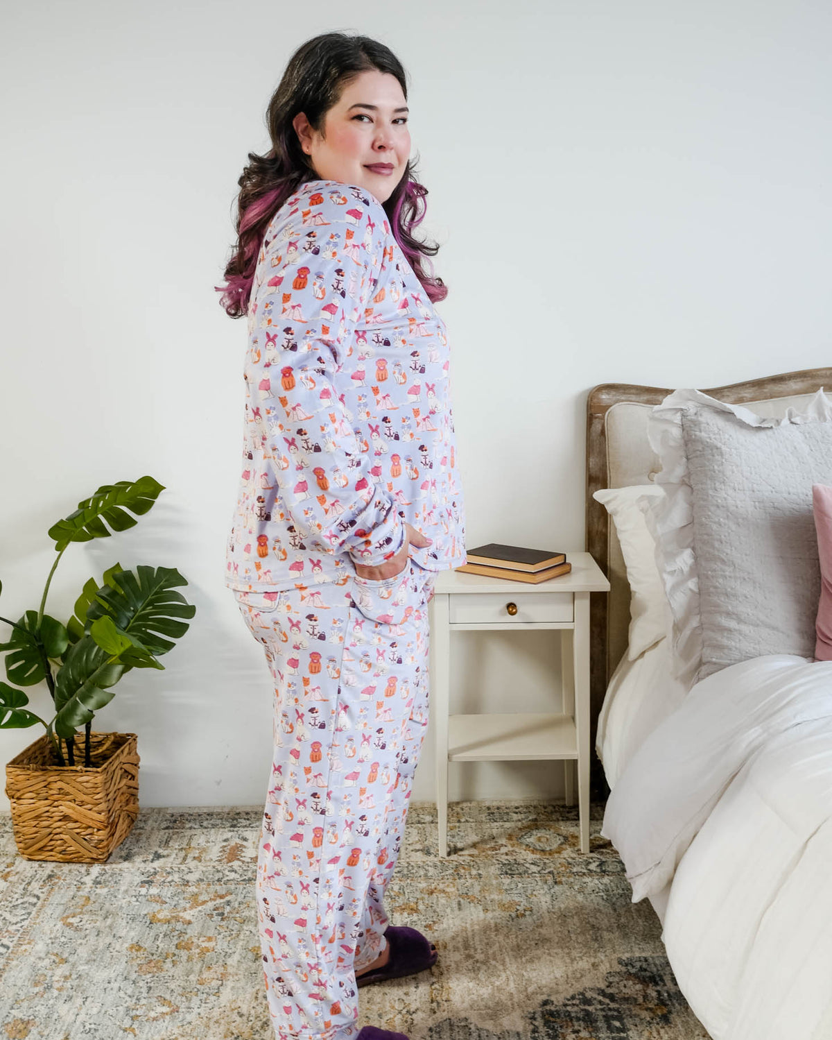 Miranda Nic Catwalk Kitties Purple Velour PJ Set plus size side profile 3XL model — Cloud Nine Pajamas Edmonton