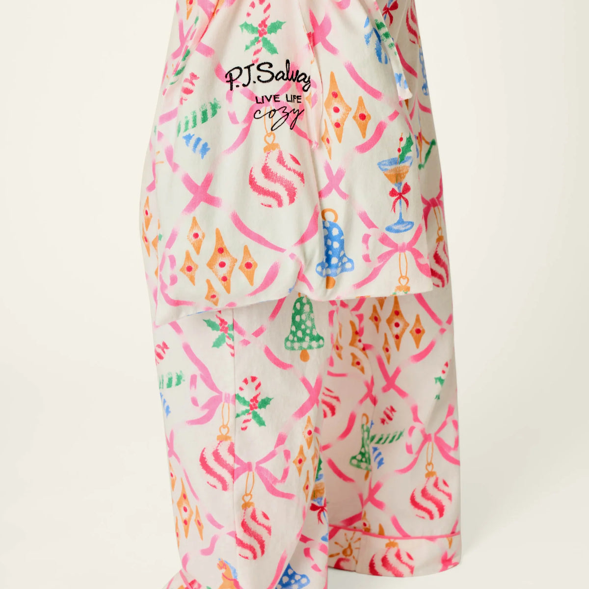 PJ Salvage Deck the Halls Flannel Gift Set full set detail matching bag — Cloud Nine Pajamas Edmonton