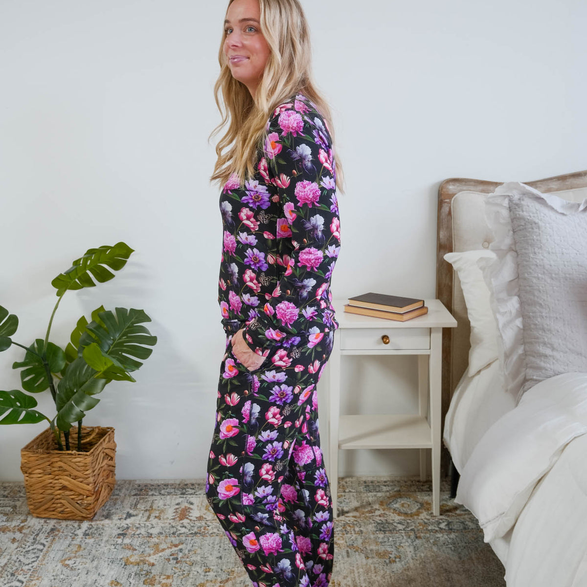 Georgia Rylan women's long sleeve crewneck top and jogger pajama pants set in Dreamy Blooms black floral bamboo Cloud Nine Pajamas Side profile view