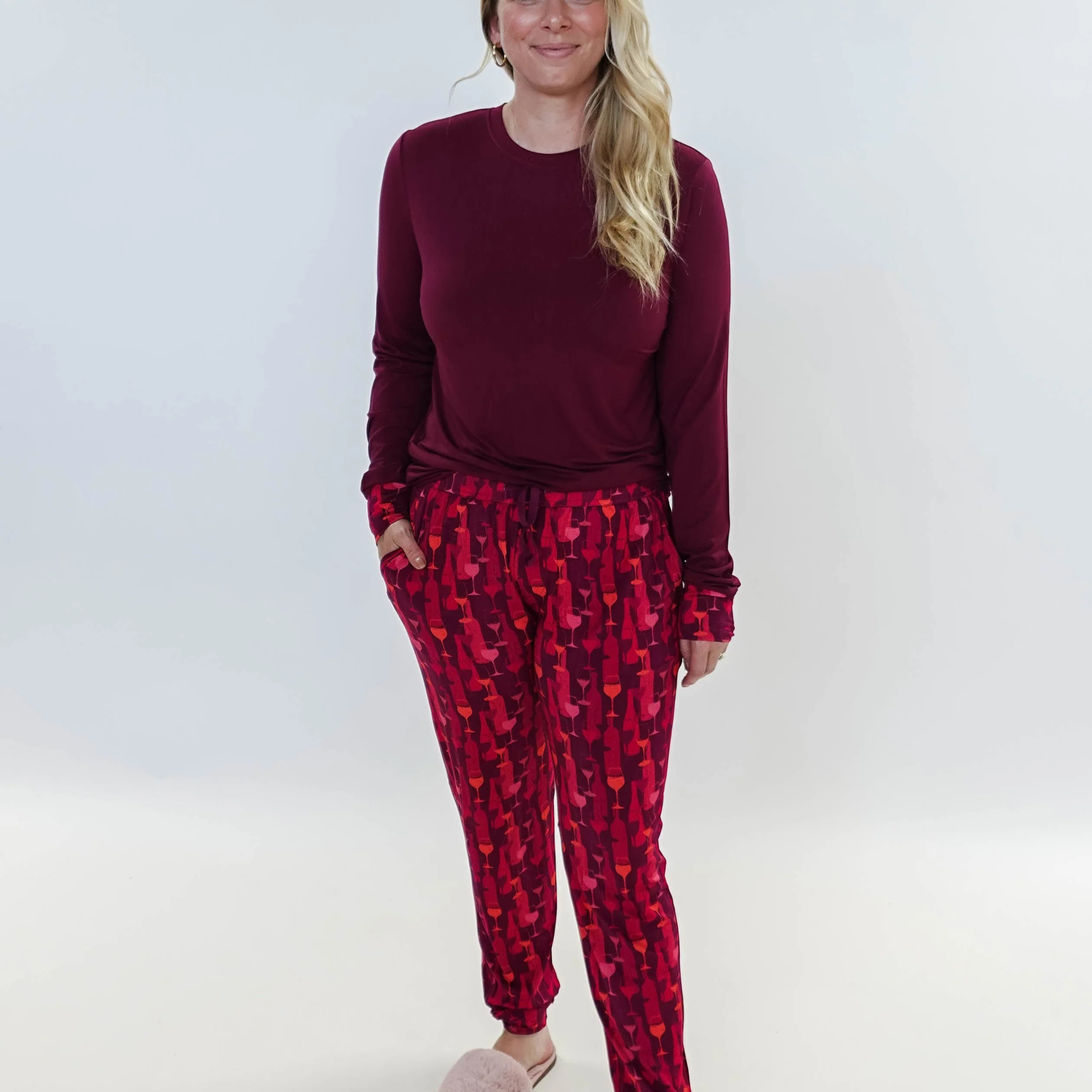 Vino Dreams PJ Long Sleeve Jogger Bamboo Set | GEORGIA RYLAN - model sizing for Robyn, size Medium
