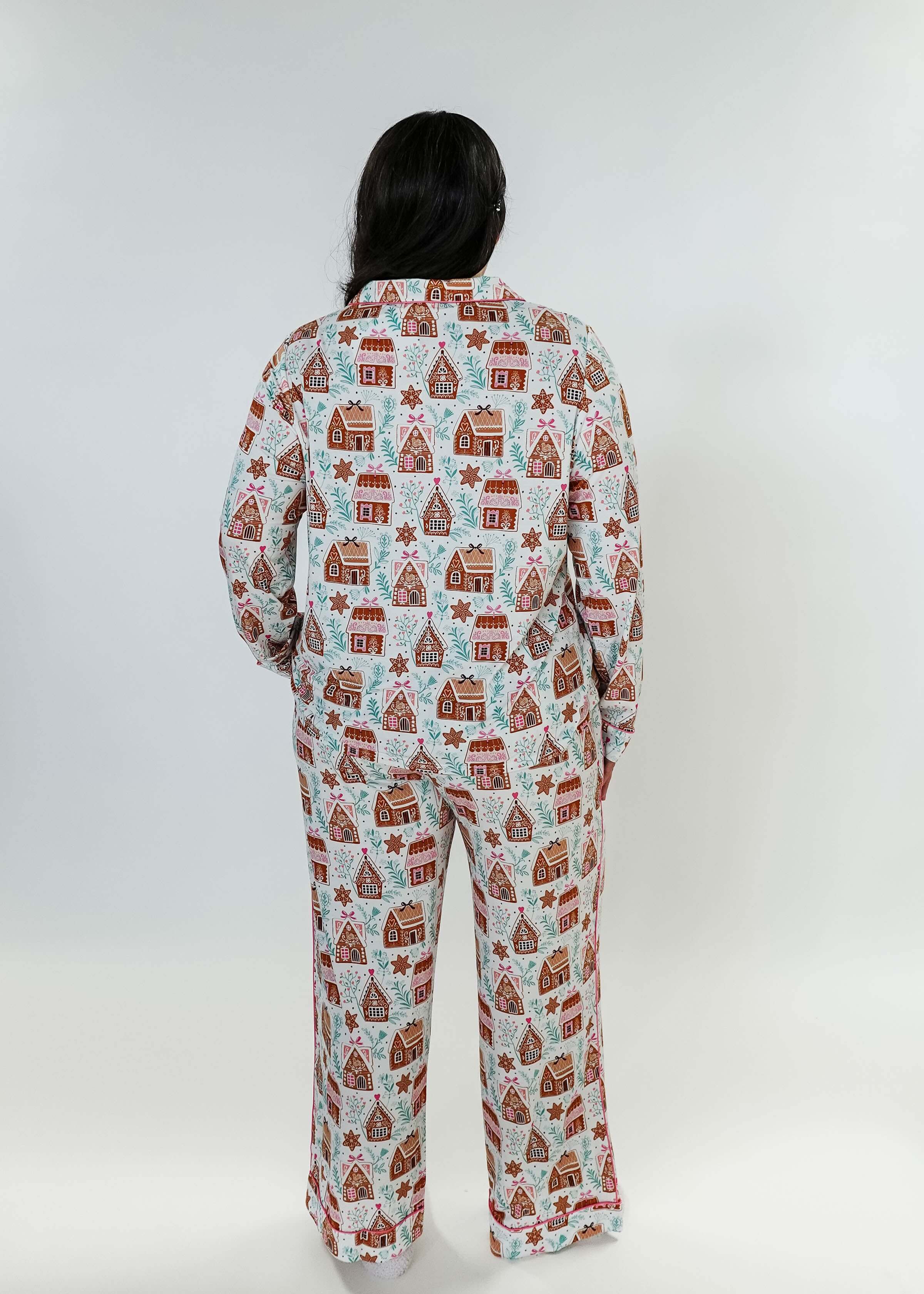 women's bamboo button up pj set in gingerbread house print georgia rylan