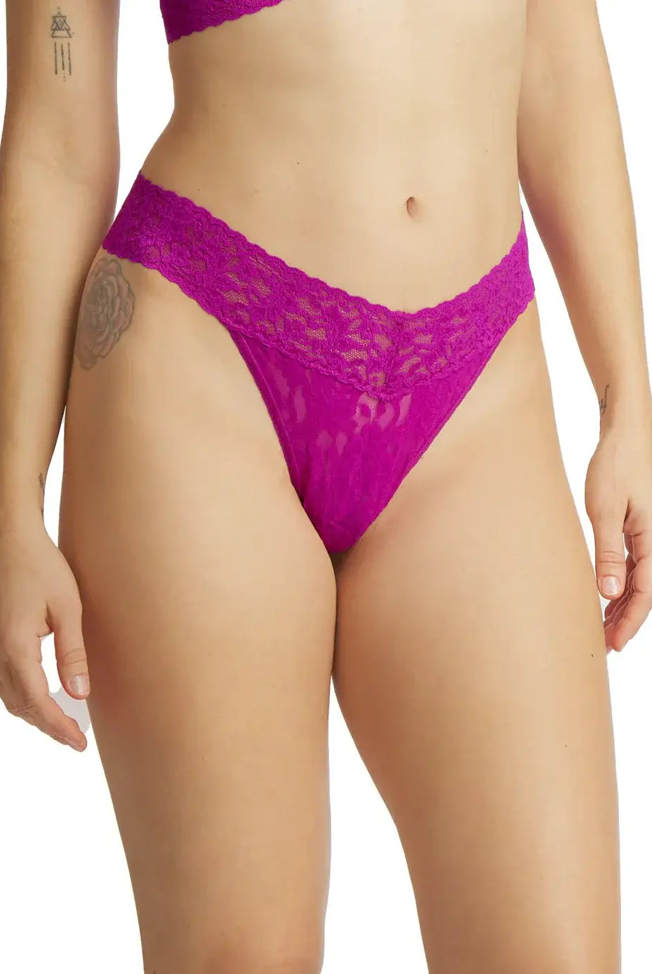 Soft stretch lace thong by Hanky Panky – original rise fit