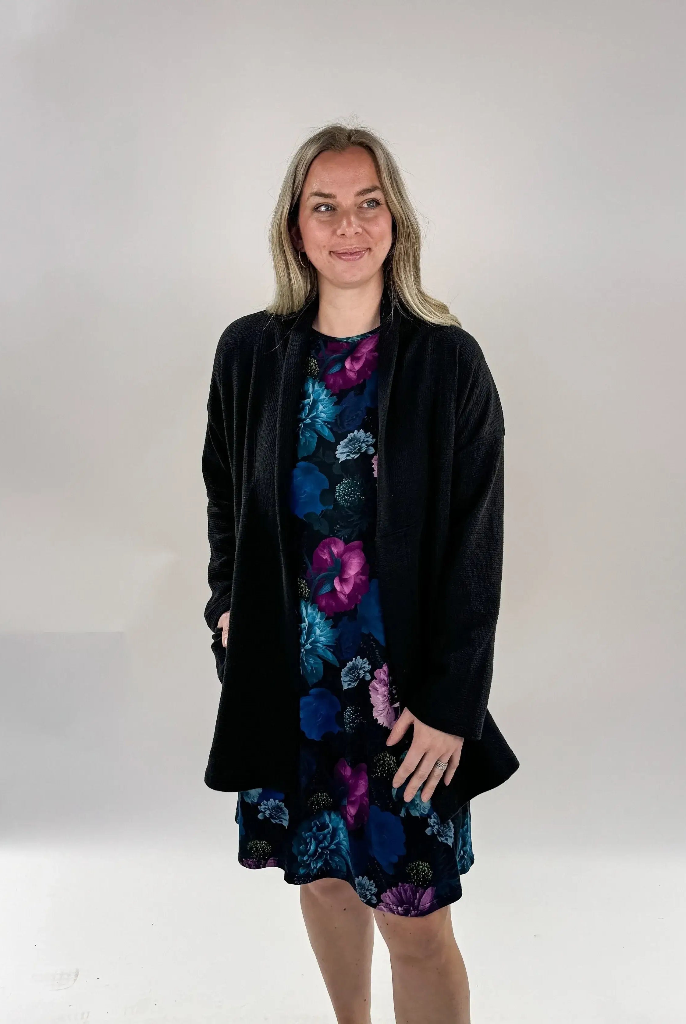 Cardigan Cloud Knit Pockets black