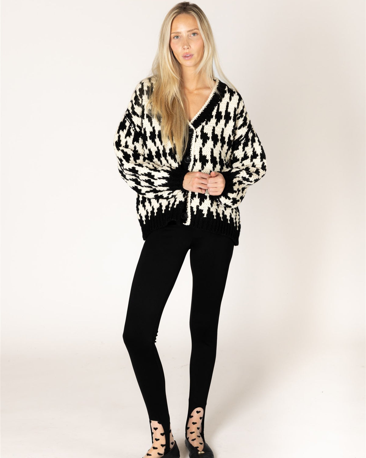 Lyla & Luxe Libby Houndstooth open cardigan model wearing Small — Cloud Nine Pajamas
