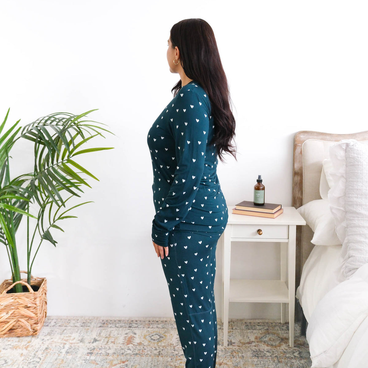 Georgia Rylan Sweetheart Slumber Jogger Set model side view — Cloud Nine Pajamas