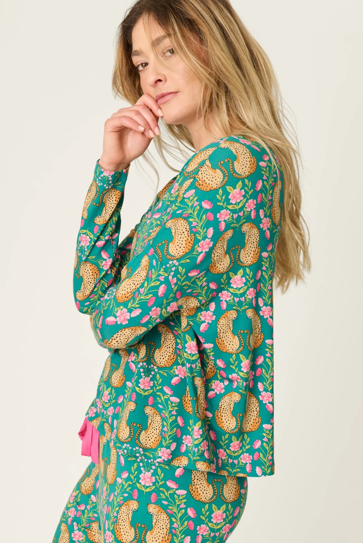 PJ Salvage Cheetah Bonita Dreams set model side view showing jogger length — Cloud Nine Pajamas