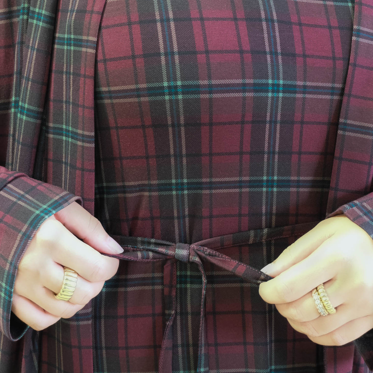 Georgia Rylan Bamboo Plaid Wrap Robe inner belt tying detail close-up — Cloud Nine Pajamas Edmonton