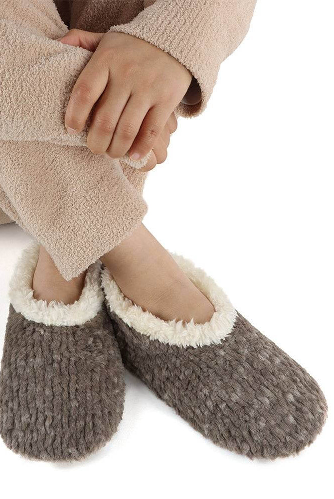 Snoozies Teddy Bear Faux Fur Slippers with Memory Foam Sole worn by model