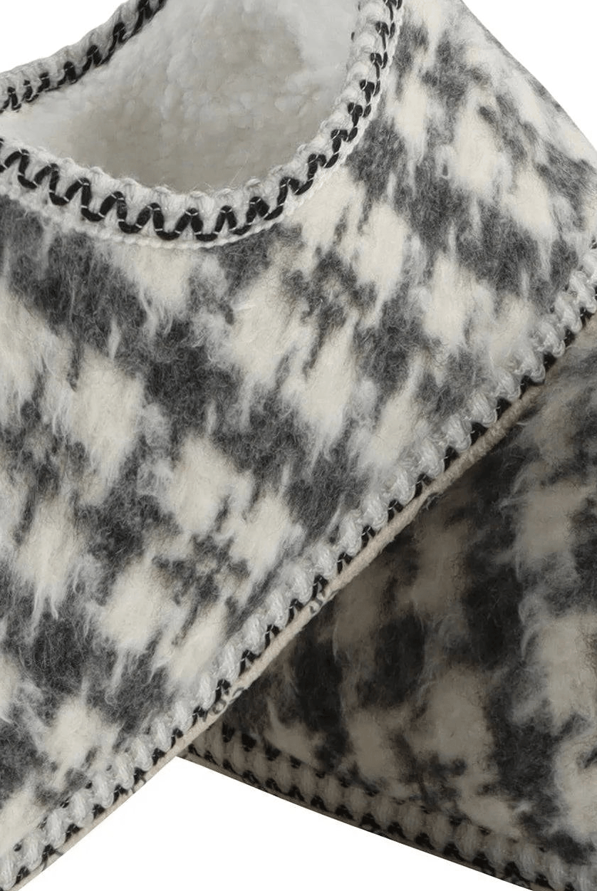 Snoozies Women's Houndstooth Cabin Bootie grey