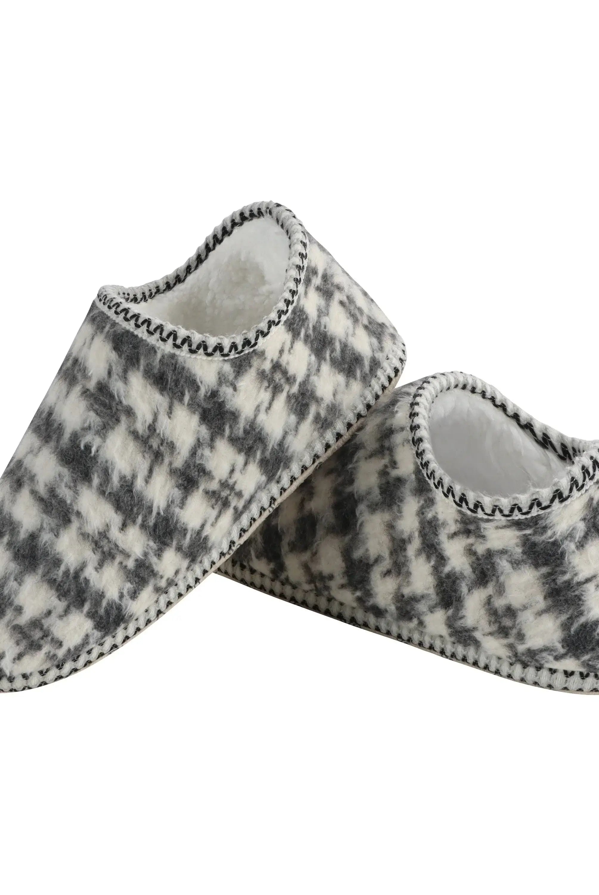 Snoozies Women's Houndstooth Cabin Bootie Grey