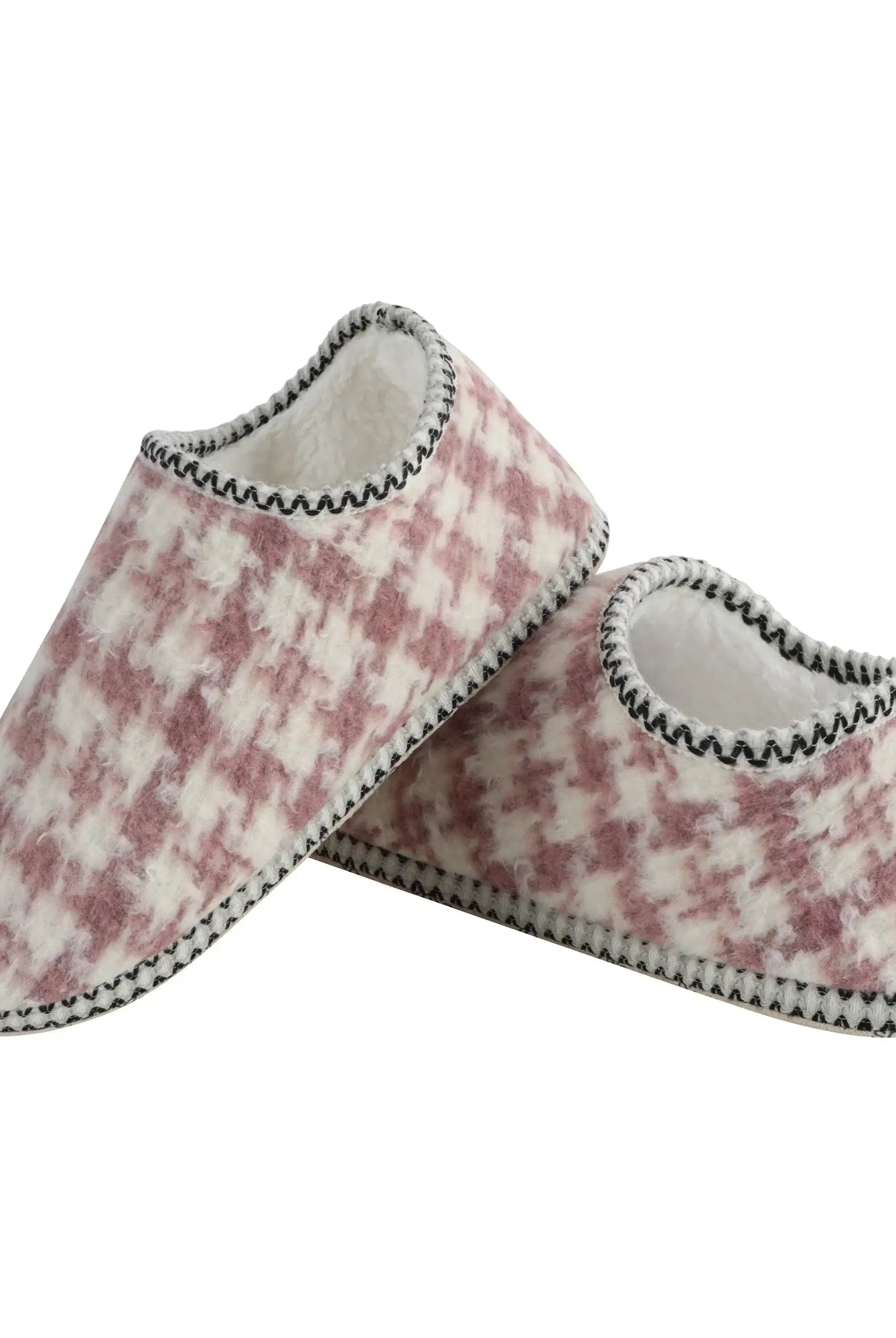 Snoozies Women's Houndstooth Cabin Bootie Snoozies Pink