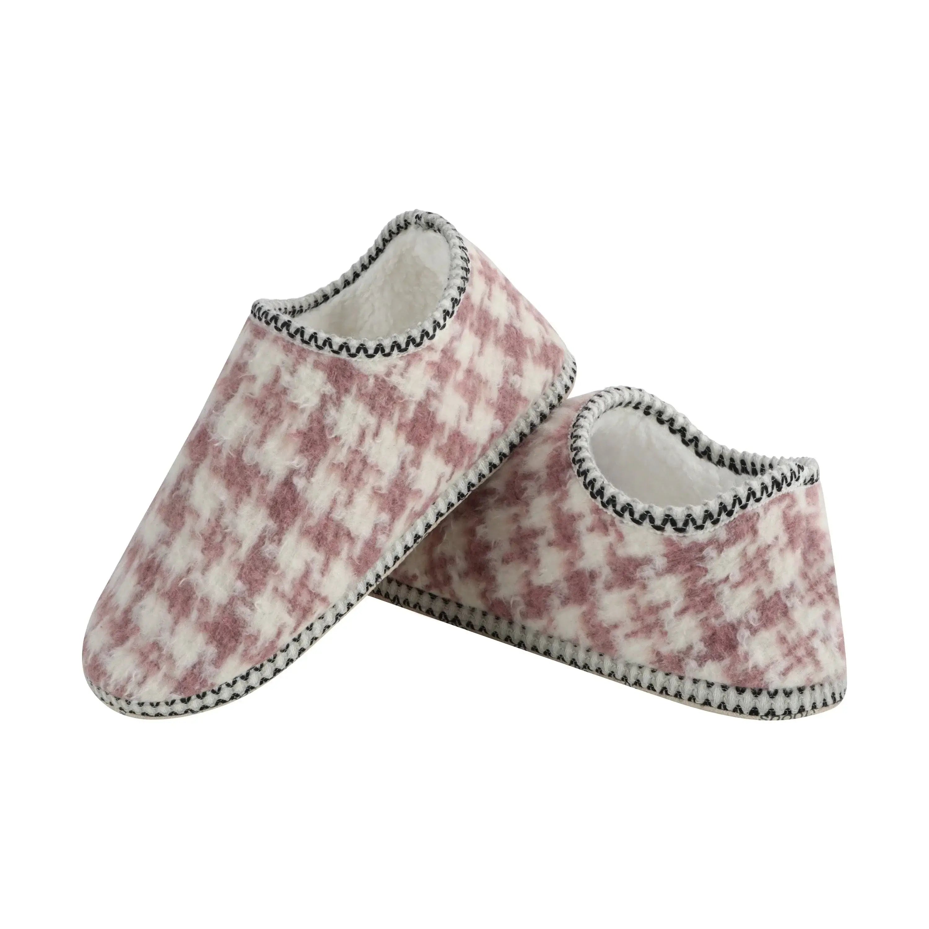 Snoozies Women's Houndstooth Cabin Bootie Snoozies Pink