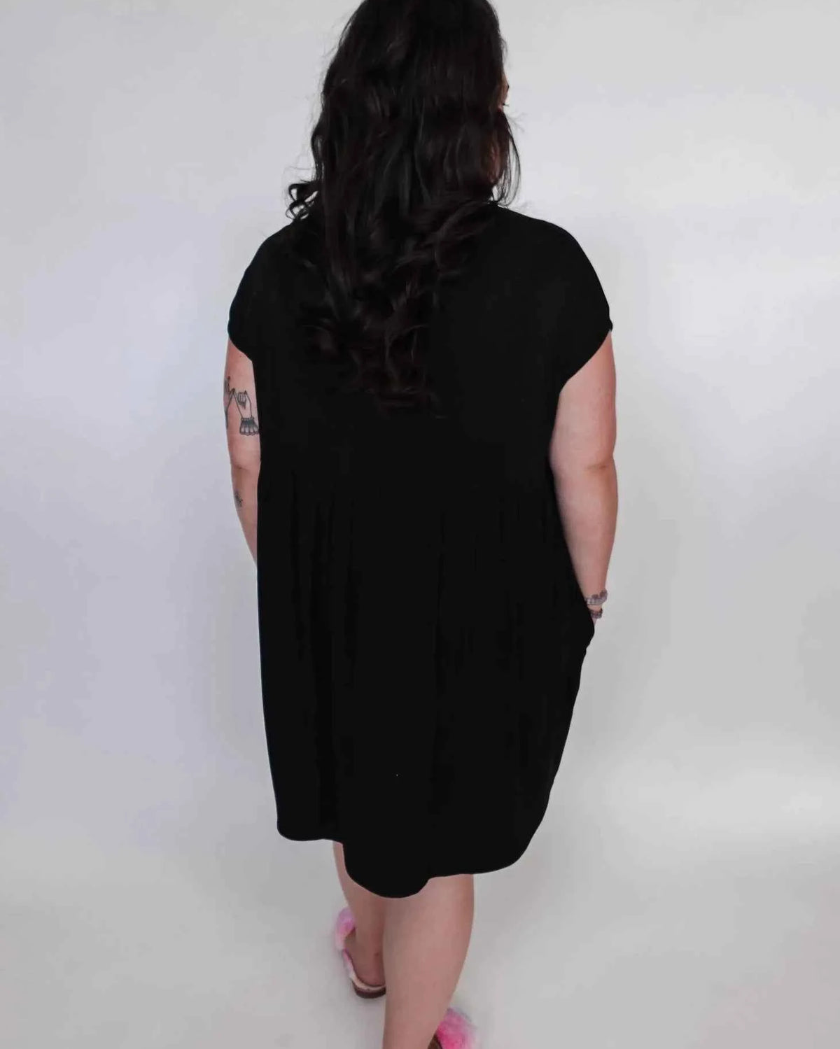 Georgia Rylan Women's Bamboo Pleated Dress with Pockets in Black