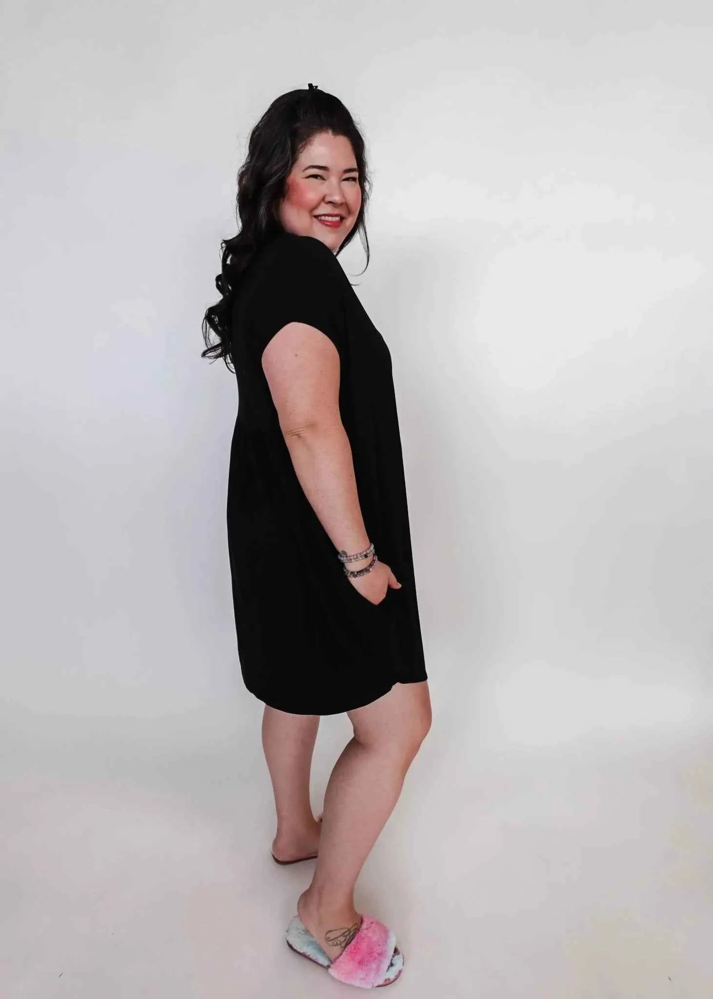 Georgia Rylan Women's Bamboo Pleated Dress with Pockets in Black