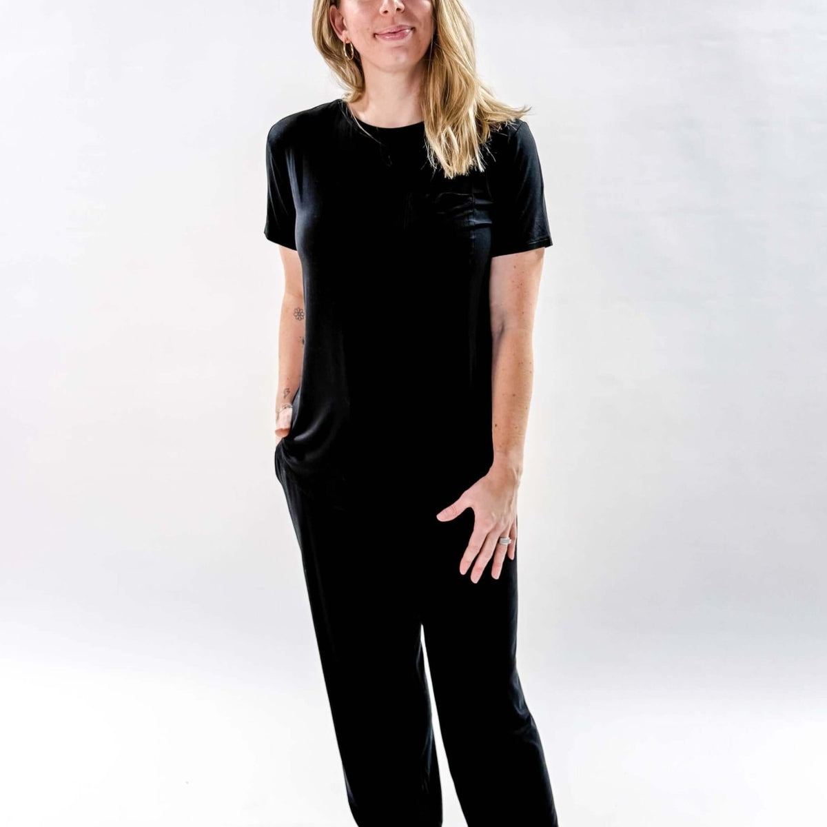 Black Tee/Straight Pant Bamboo Loungewear Set | Georgia Rylan classic black lounge set for women showing shirt untucked