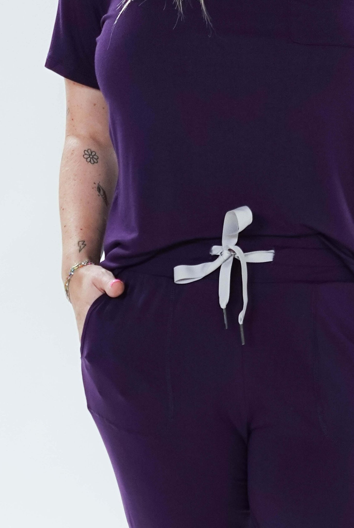 Blackberry Amethyst Tee & Jogger Bamboo PJ Lounge Set showing drawstring detail and pockets
