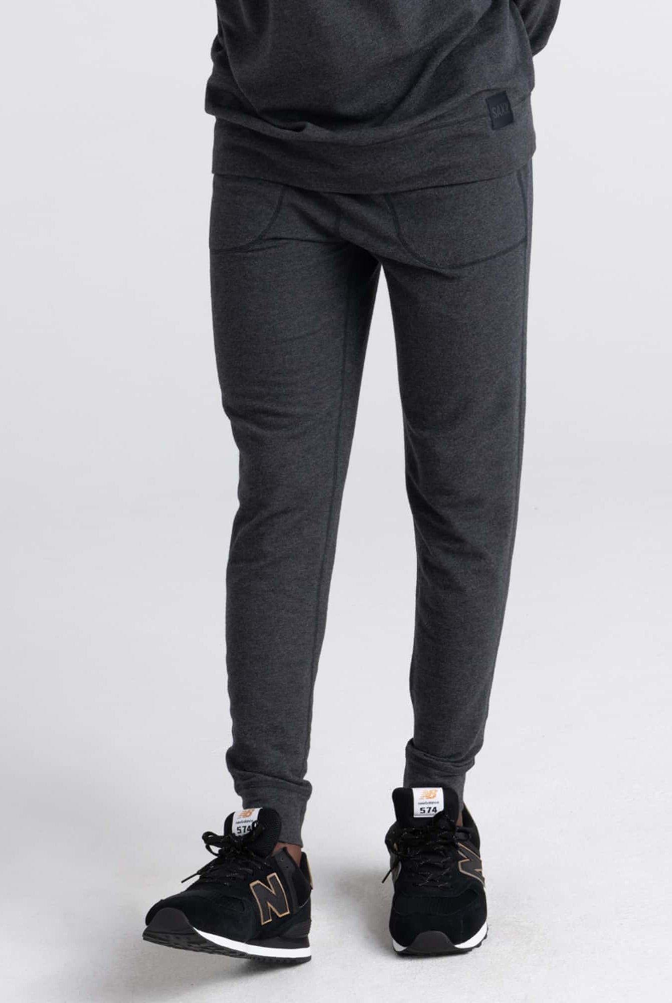men's 3six five jogger sweatpant in black by Saxx