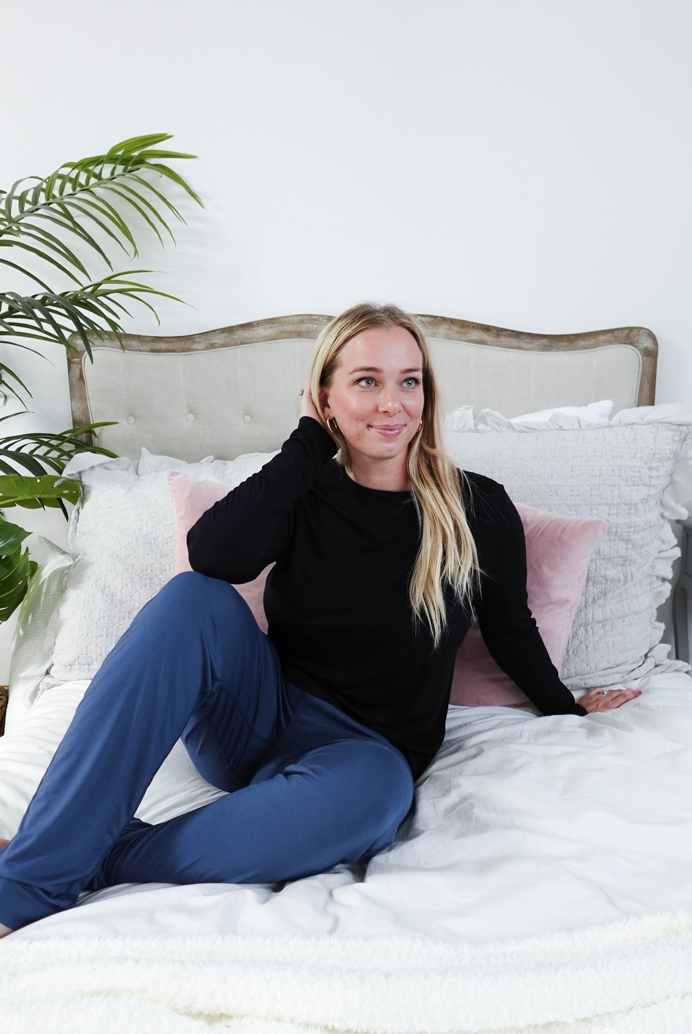 women's long sleeve black crew neck top bamboo georgia rylan