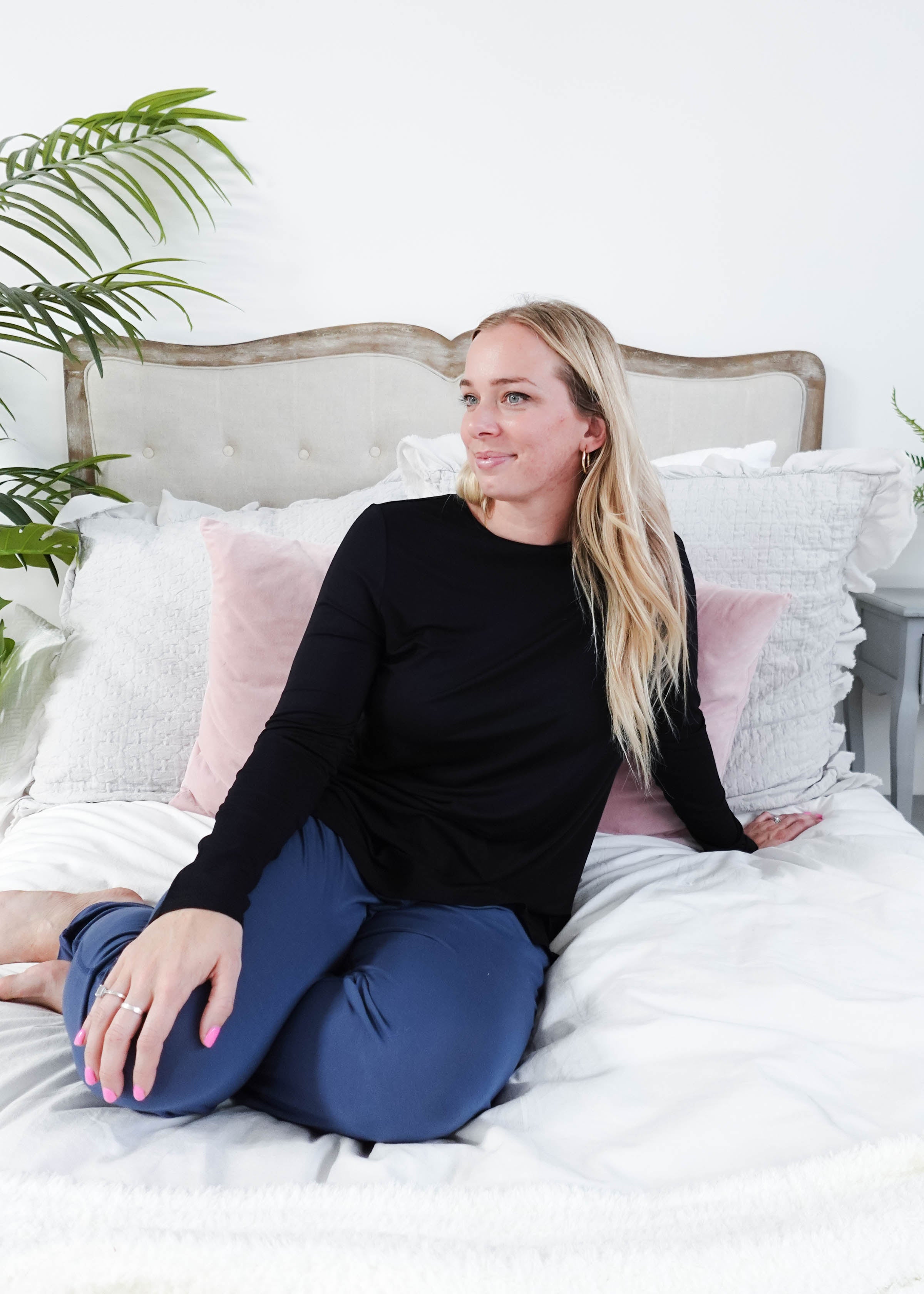 women's long sleeve black crew neck top bamboo georgia rylan