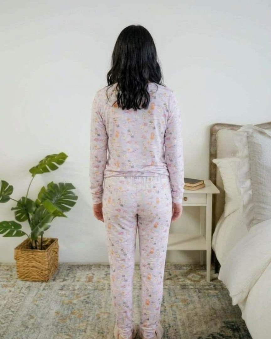 Miranda Nic Catwalk Kitties Purple Velour PJ Set teen model back view — Cloud Nine Pajamas Edmonton