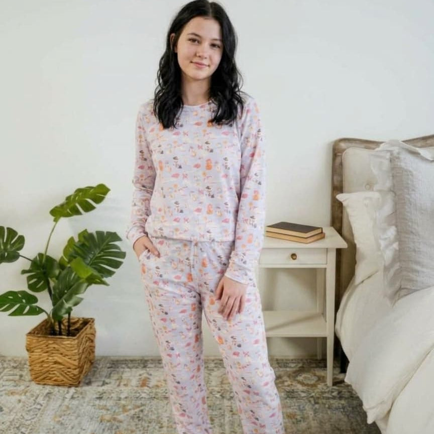 Miranda Nic Catwalk Kitties Purple Velour PJ Set teen model front view size small — Cloud Nine Pajamas Edmonton