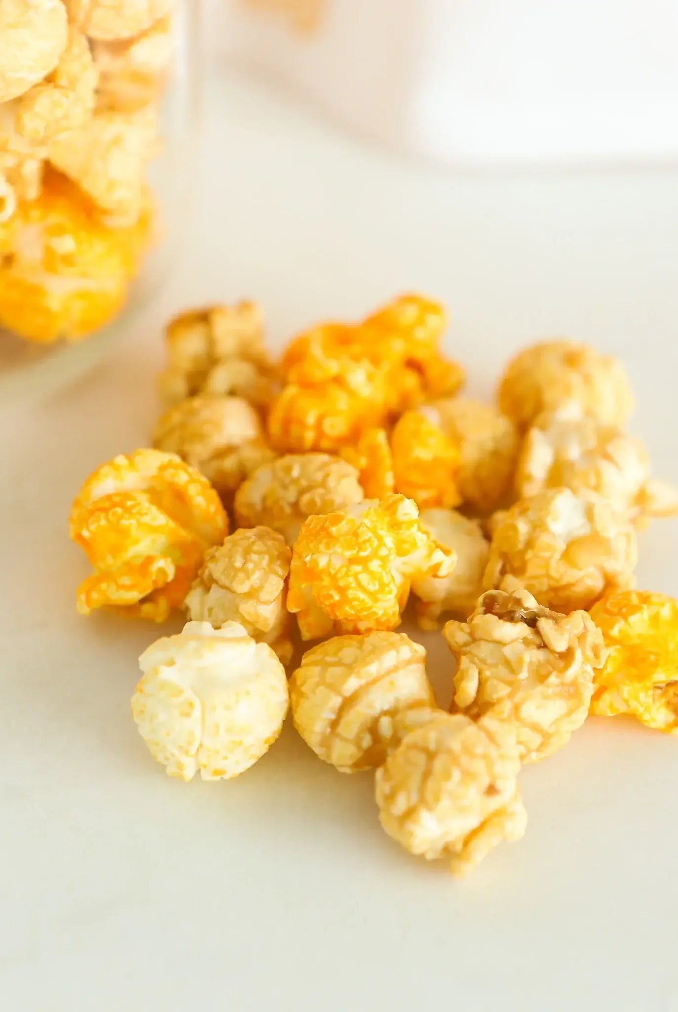 Chicago of the North Caramel Cheddar Popcorn | Utoffeea Canada