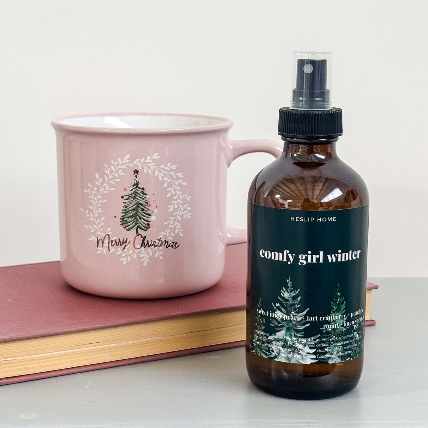 holiday room and linen spray non toxic 8oz made in Canada scent: Pear, cranberry, peach