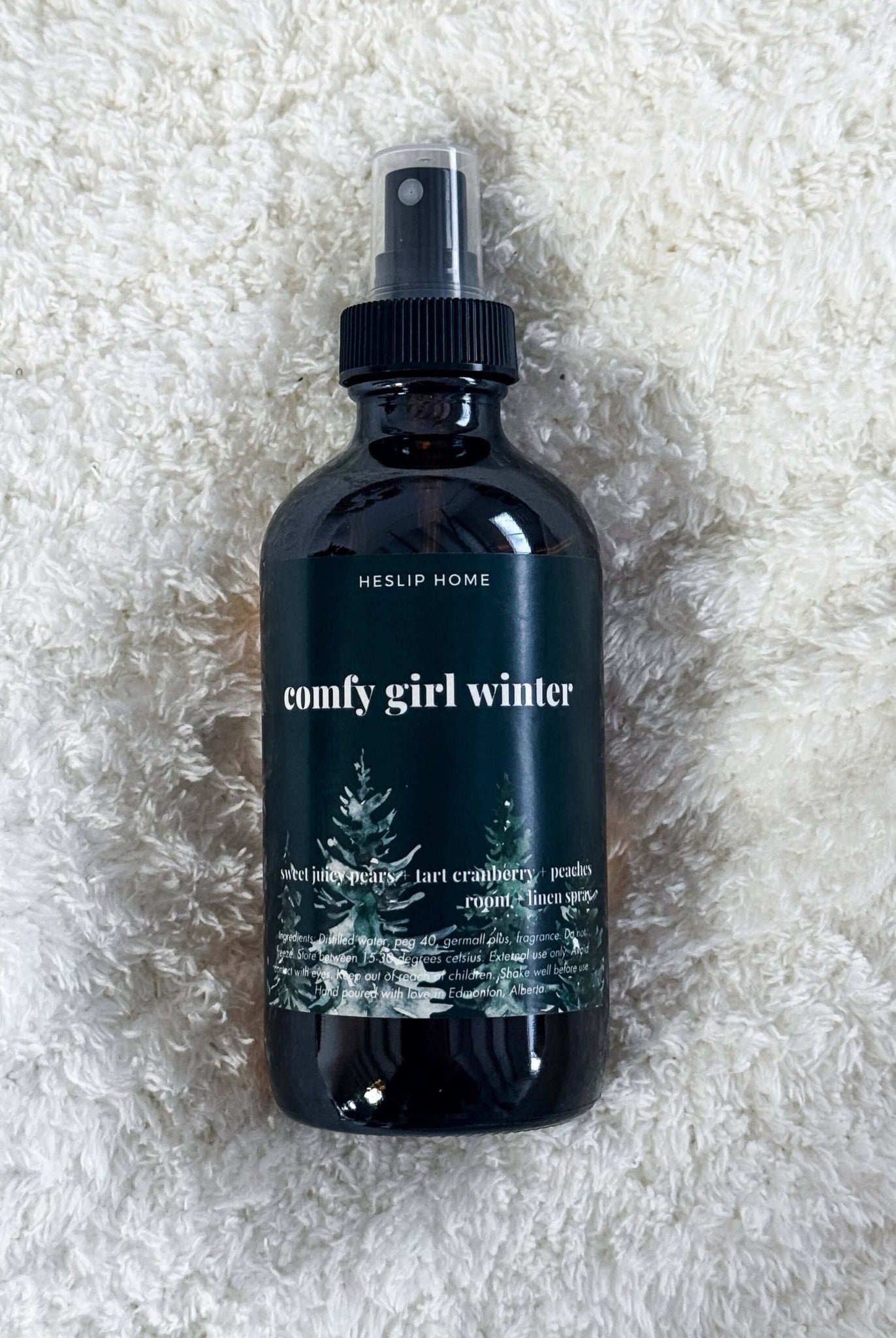 holiday room and linen spray non toxic 8oz made in Canada scent: Pear, cranberry, peach