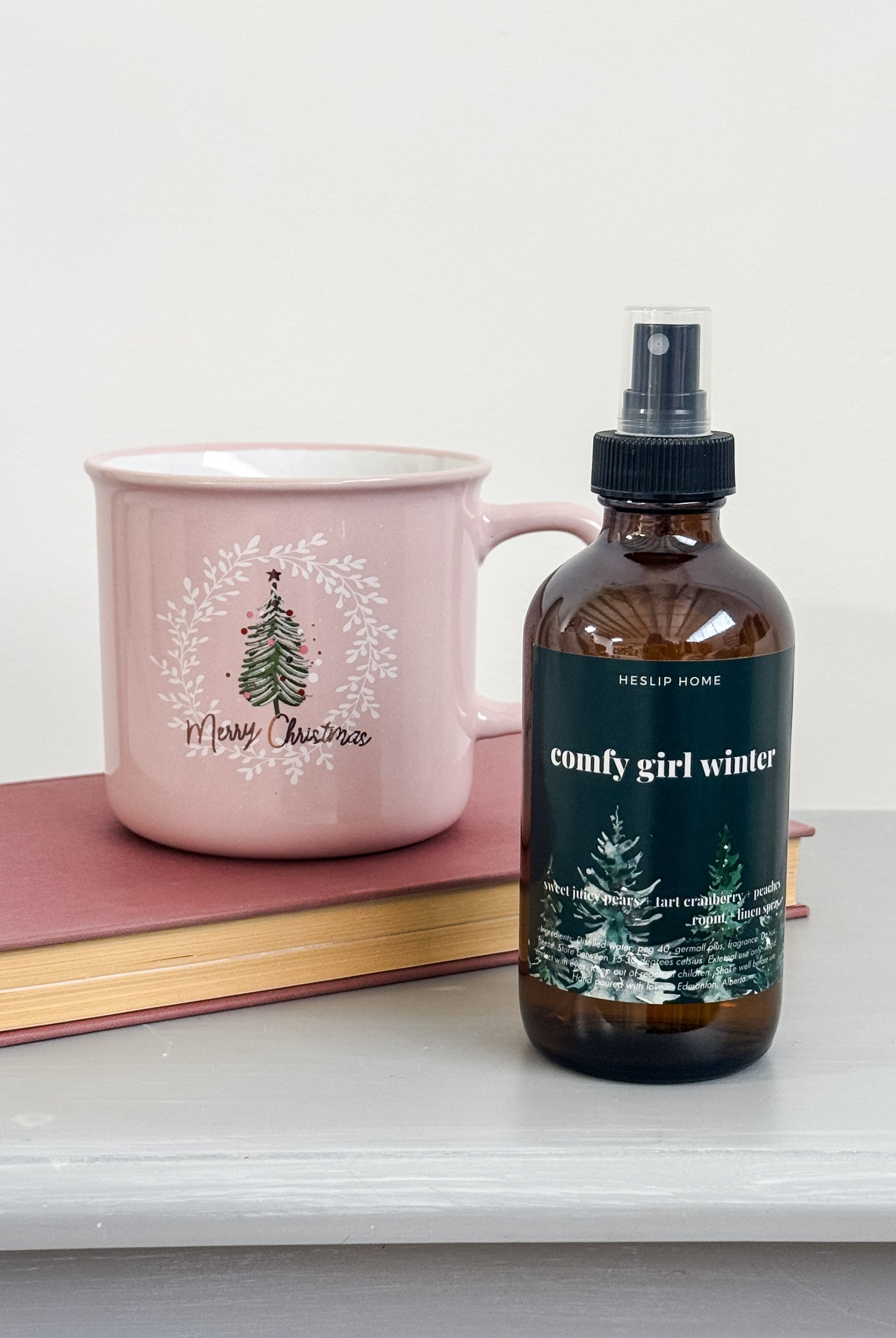 holiday room and linen spray non toxic 8oz made in Canada scent: Pear, cranberry, peach