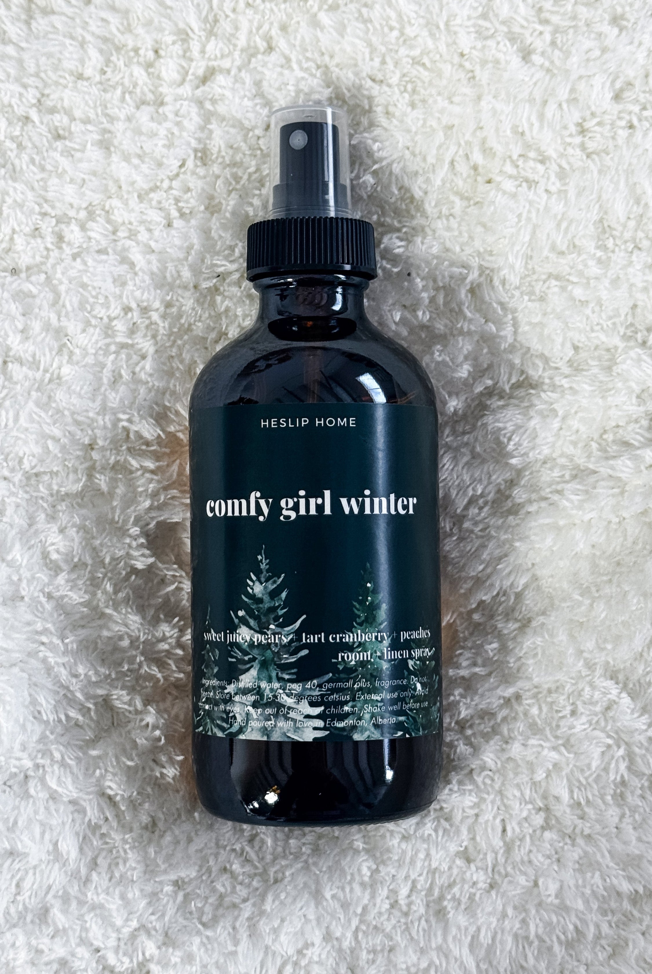 holiday room and linen spray non toxic 8oz made in Canada scent: Pear, cranberry, peach