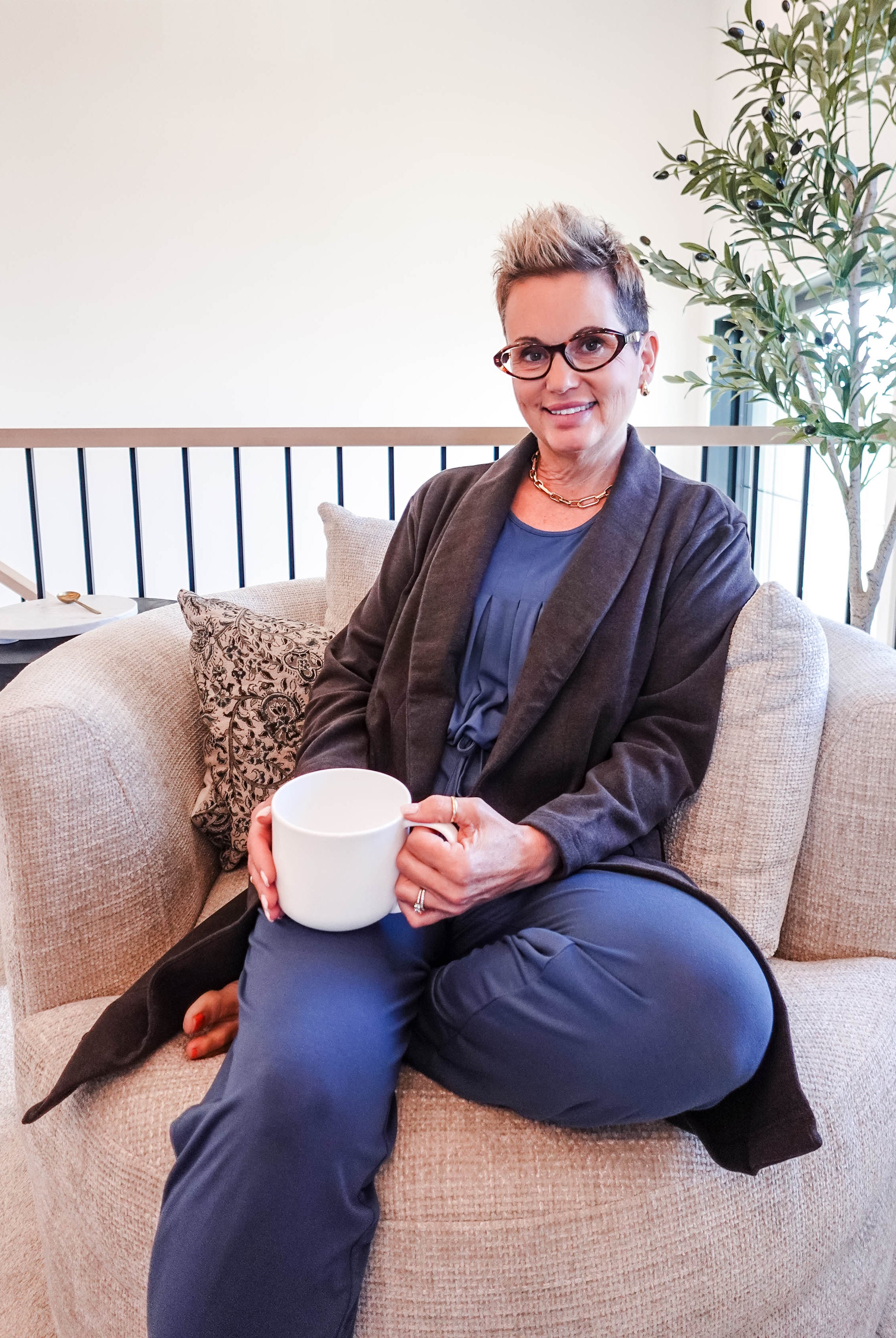 women's structured bamboo blend cardigan long with pockets and collar