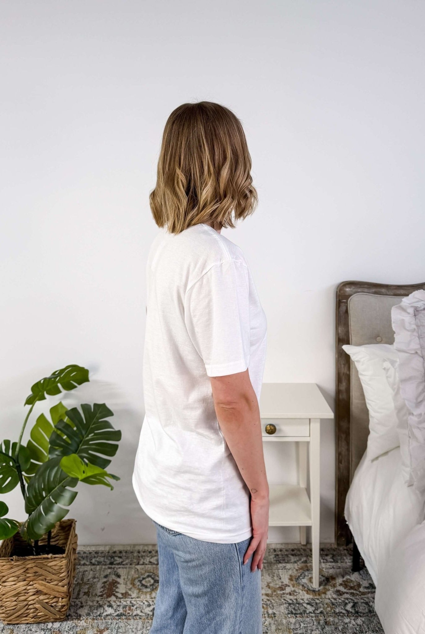 crew neck comfort colours tee white side profile