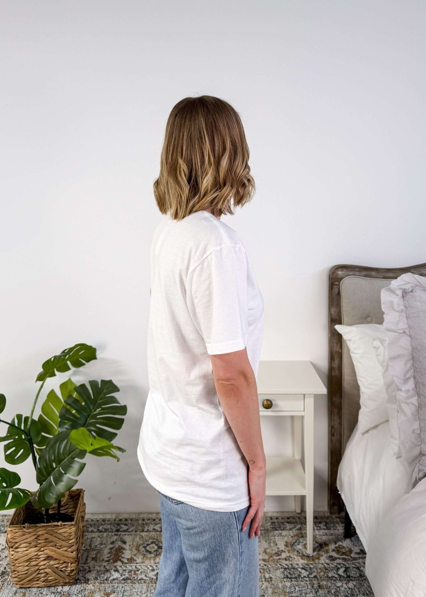 crew neck comfort colours tee white side profile