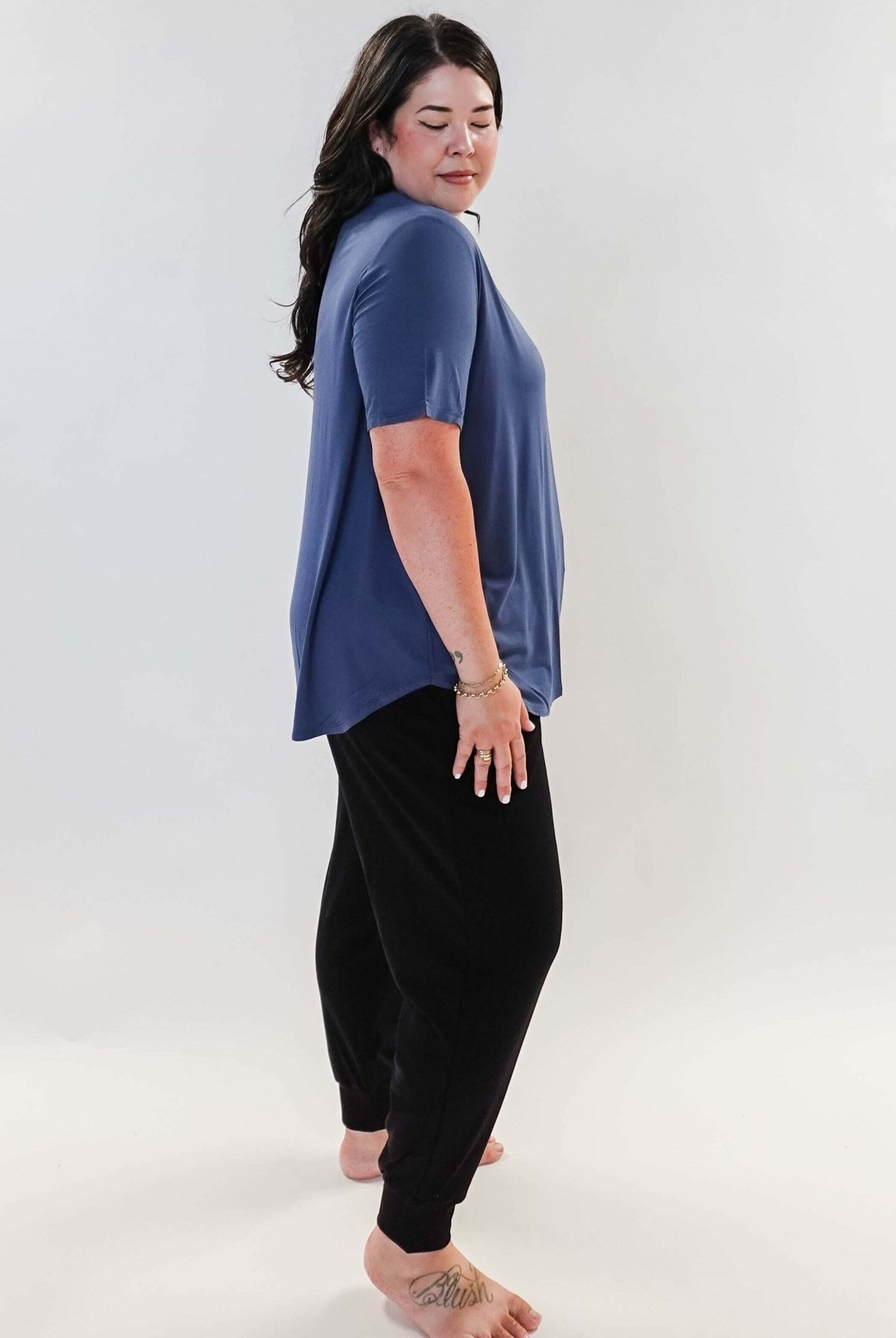 WOMEN'S denim blue essential bamboo tee GEORGIA RYLAN