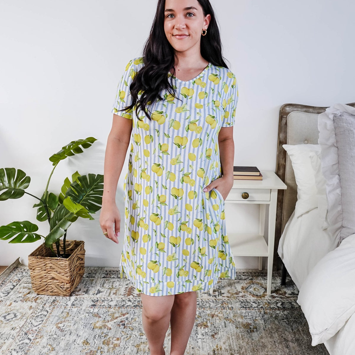 Georgia Rylan Bamboo V-Neck Nightshirt with Pockets | Limoncello Print