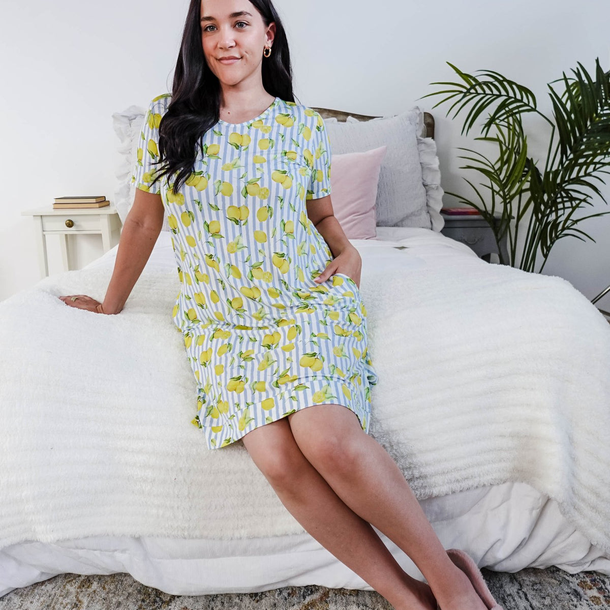 Georgia Rylan Bamboo V-Neck Nightshirt with Pockets | Limoncello Print