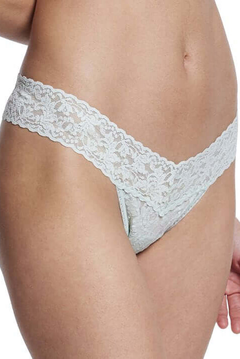 Hanky Panky 3 - Pack Signature Lace Low Rise Thong Gift Box – One Size Fits Most - HANKY PANKY - Cloud Nine Pajamas