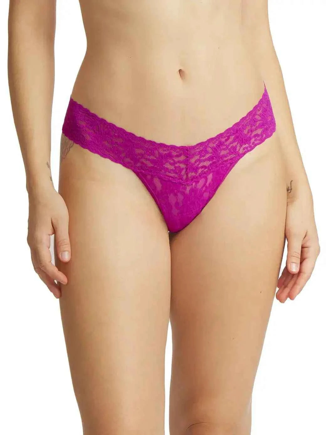 Hanky Panky Women's Signature Stretch Lace Low Rise Thong One Size Fits Most