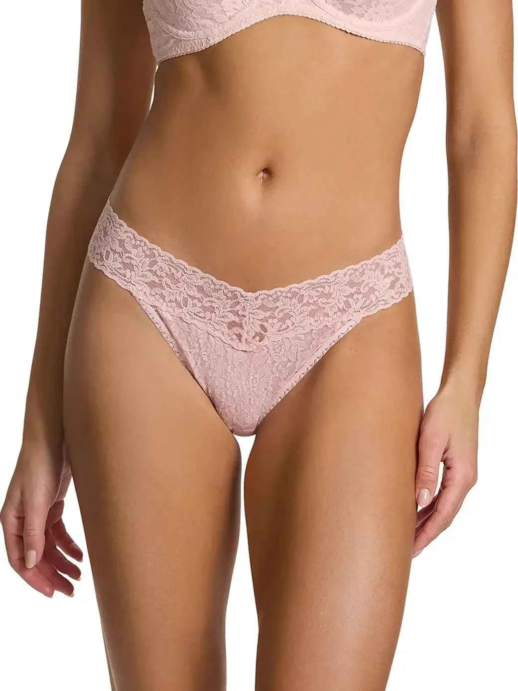 Hanky Panky Women's Signature Stretch Lace Original Rise Thong One Size Fits Most