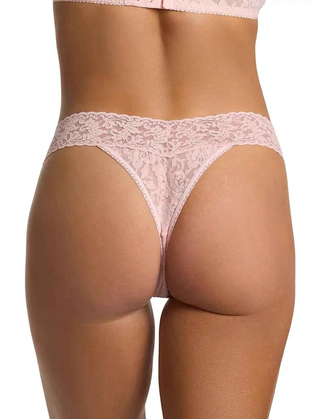 Hanky Panky Women's Signature Stretch Lace Original Rise Thong One Size Fits Most