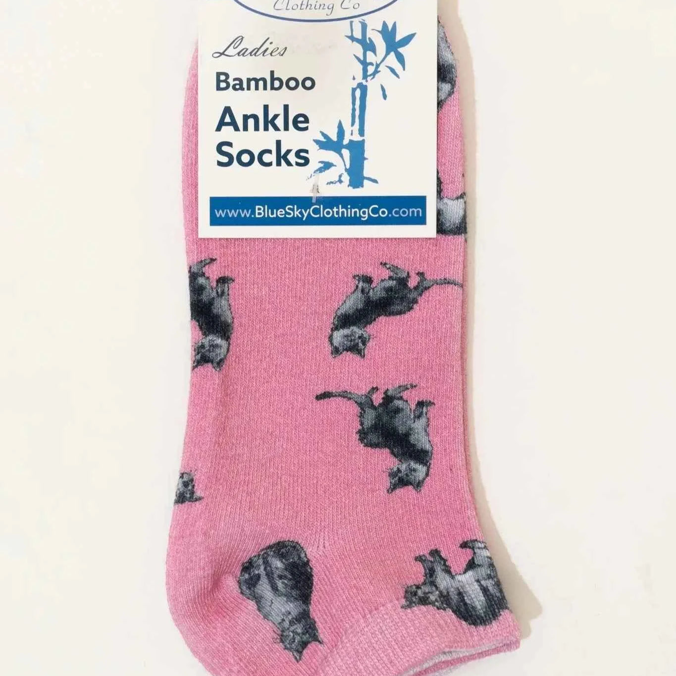 Ladies Bamboo Ankle Socks – Soft, Moisture-Wicking Trainer Socks