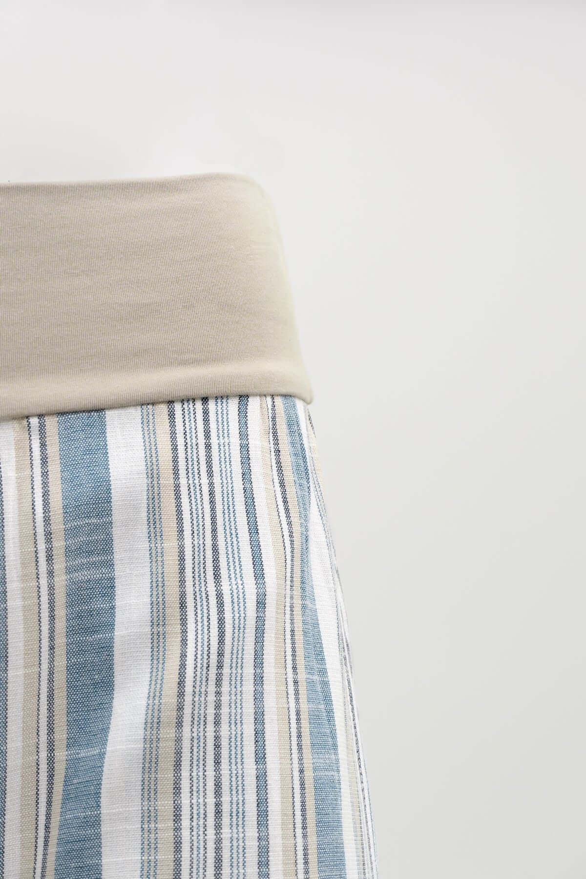Landon Capri – Striped Linen-Bamboo Wide-Leg Cropped Pant in Sandstripe, perfect for effortless coastal style.