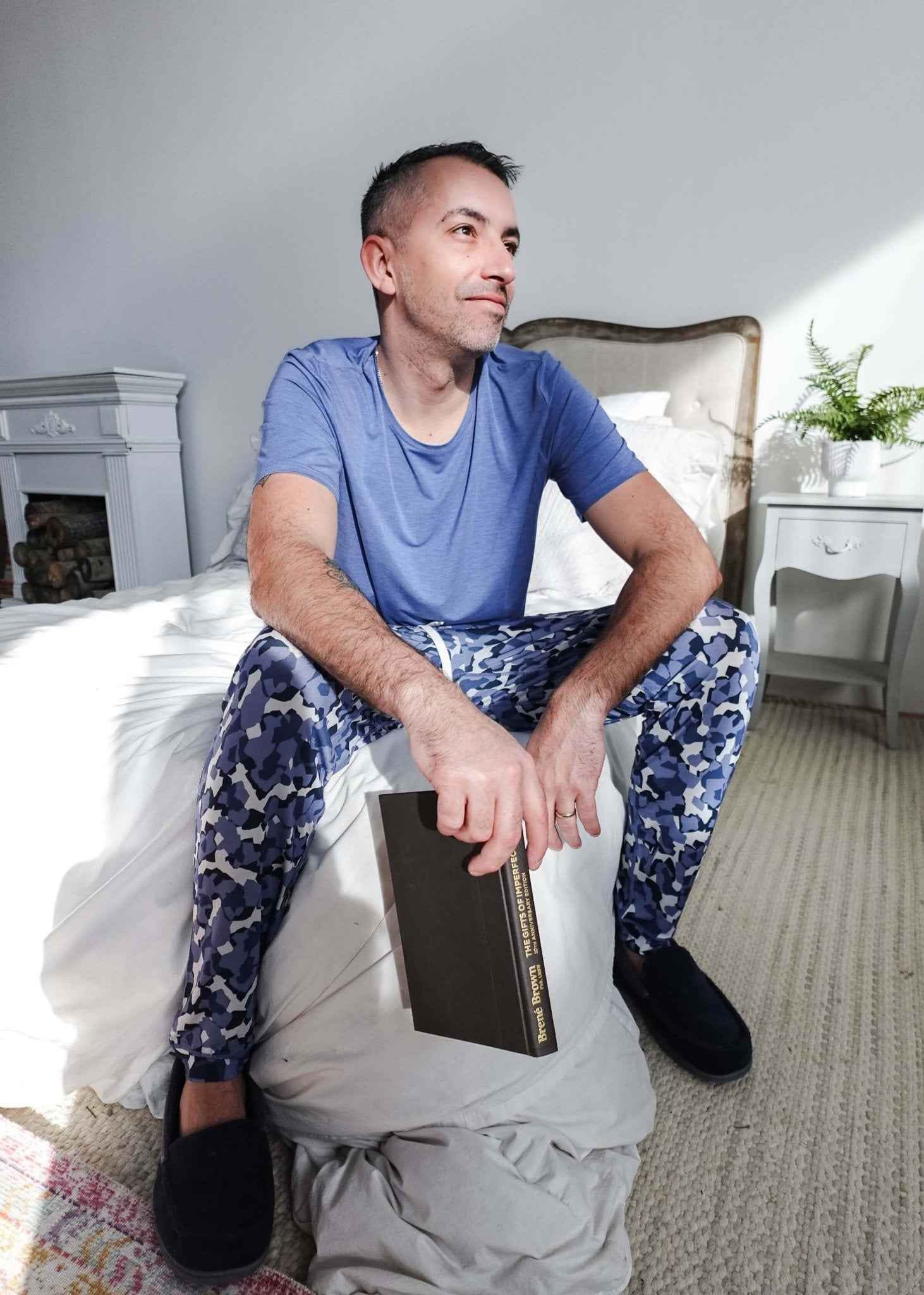 Bob's Sleepwear Co. Men's Bamboo Moisture-Wicking Short Sleeve Sleep Tee in Heather Blue